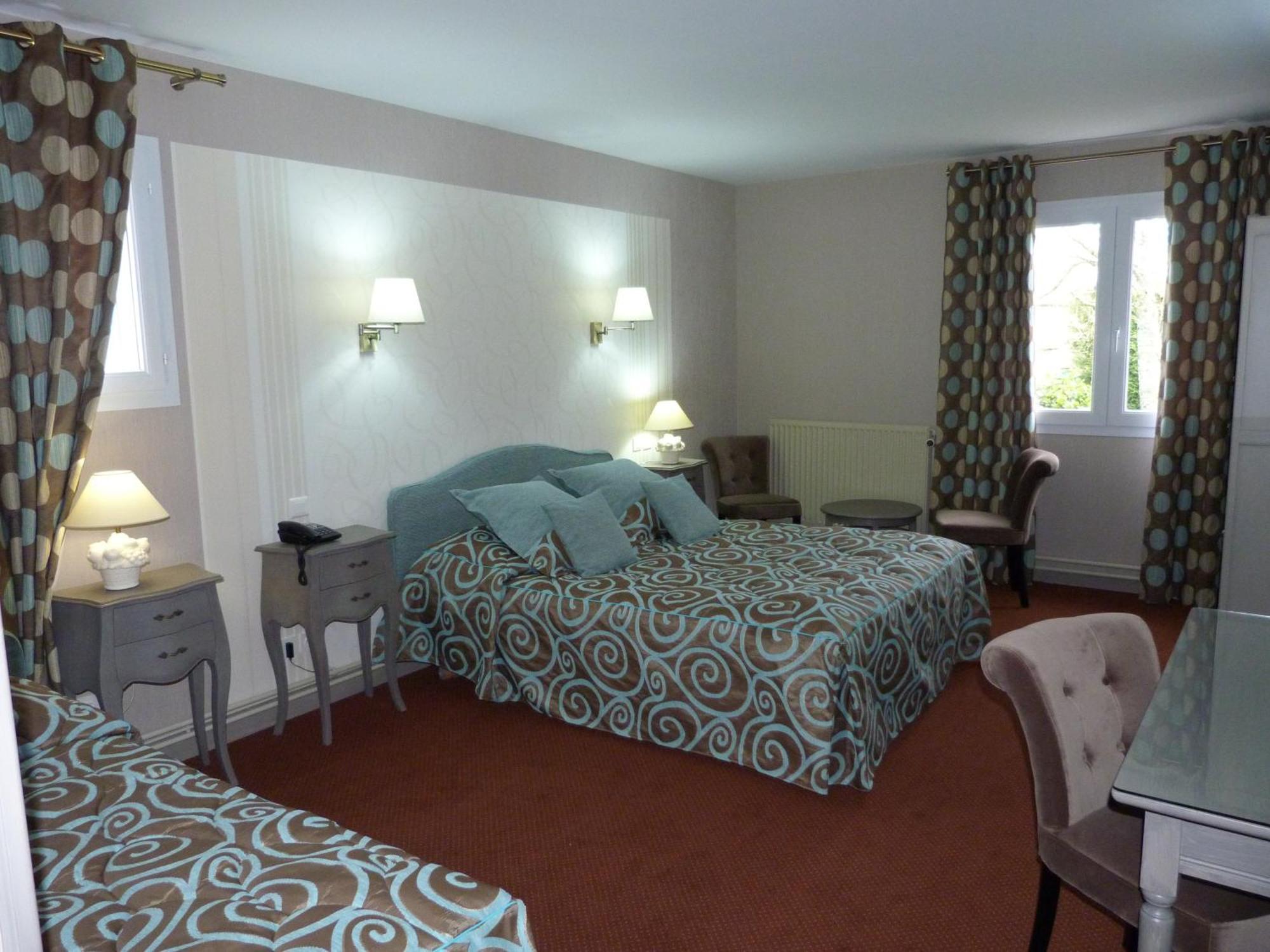 Hotel Le Gue Du Holme Saint-Quentin-sur-le-Homme Ngoại thất bức ảnh
